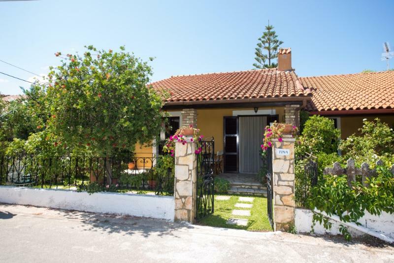 Villa Tina 阿查拉维 外观 照片