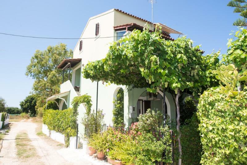 Villa Tina 阿查拉维 外观 照片
